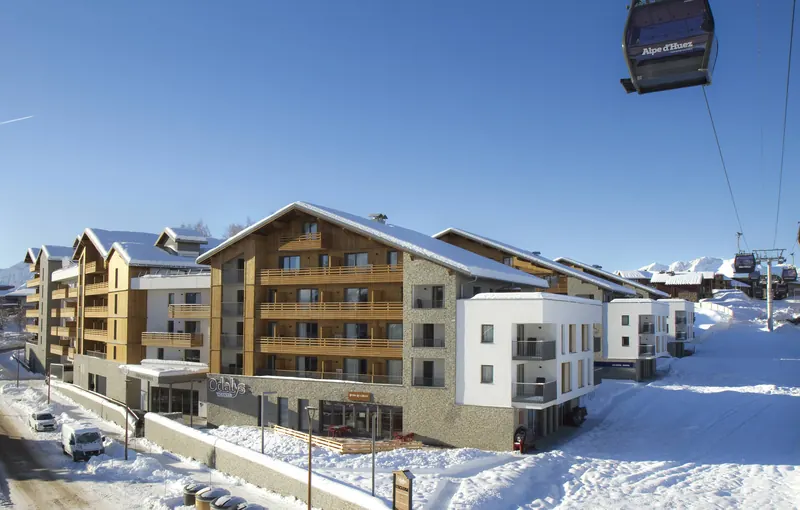 Odalys Collection Résidence l'Éclose zimą, gondola nad rezydencją